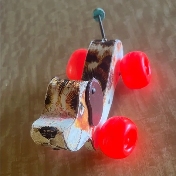 Fisher-Price Pull-Along Dog Little Snoopy with Wheels - Picture 2 of 13